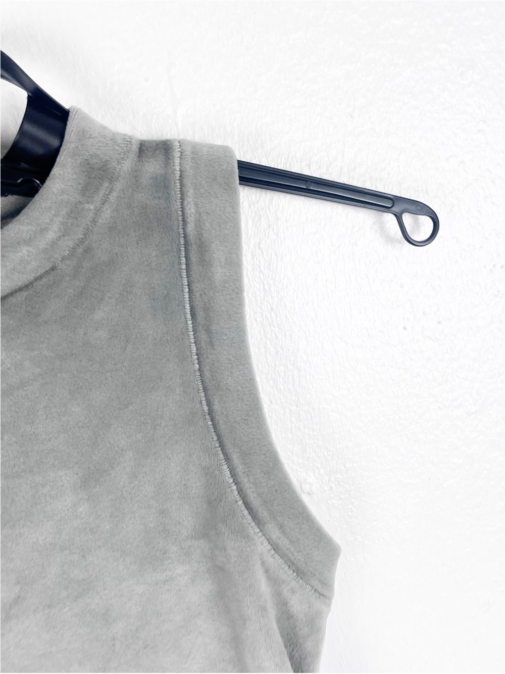 SKIMS Gray Velour High Neck Tank Top Size XS Casual Neutral Cozy Minimalist Boho - Picture 6 of 8